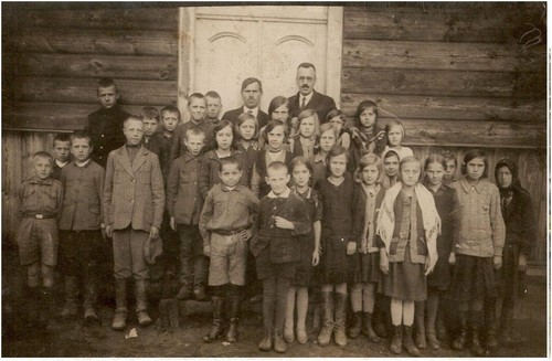 Krzczonów, lata -30 XX wieku; zdjęcie z kroniki szkolnej