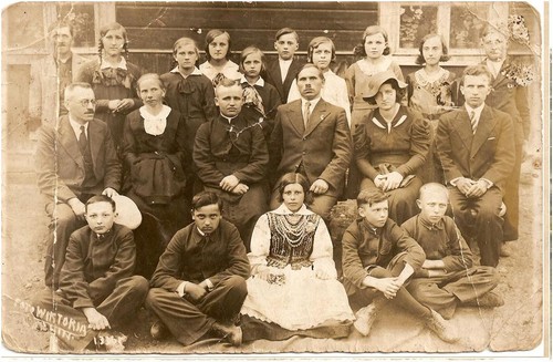 Krzczonów, lata -30 XX wieku; zdjęcie z kroniki szkolnej