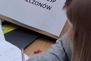 Ankieta satysfakcji uczni&oacute;w w trakcie przygotowania przez samorząd uczniowski