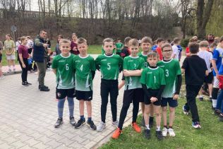 Chłopcy na biegach