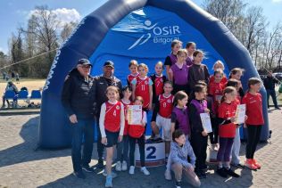 Zdjęcie grupowe uczestnik&oacute;w zawod&oacute;w