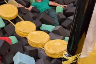 Dzień Chłopaka klas IV w Parku Trampolin