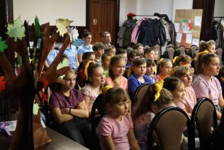 Uczniowie klasy 4a i 4b Zespołu Szkolno-Przedszkolnego w Krzczonowie w Starostwie Powiatowym w Lublinie