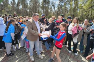 wręczenie dyplom&oacute;w biegi wojew&oacute;dzkie